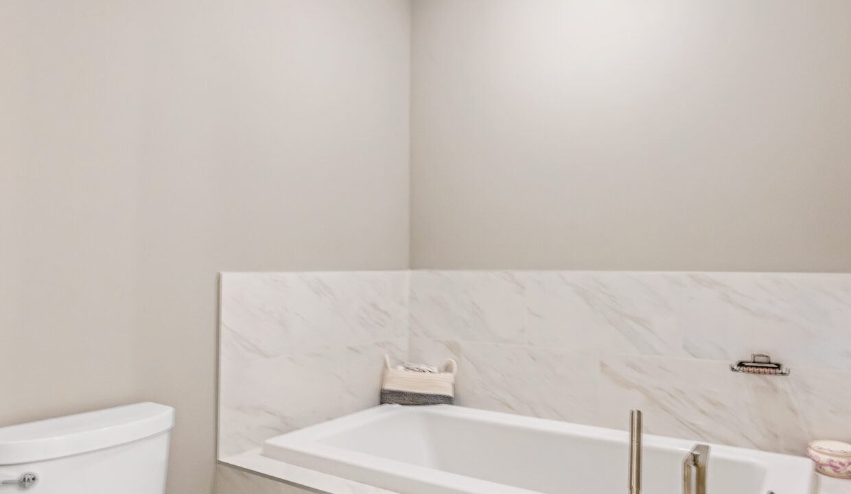 1003-460 Callaway Rd-28