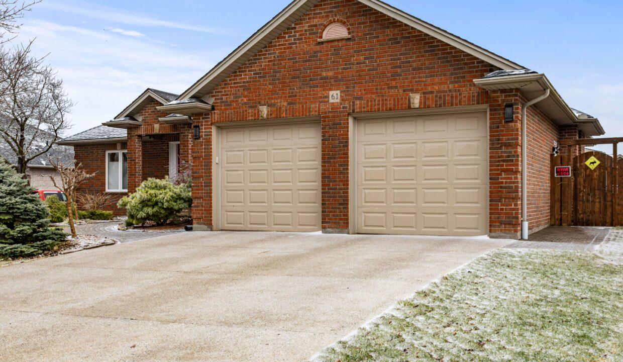 002-61 Stephen Moore Dr (2)