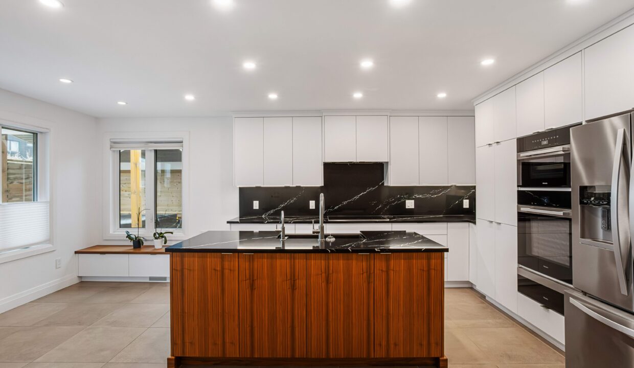 010-61 Stephen Moore Dr (10)