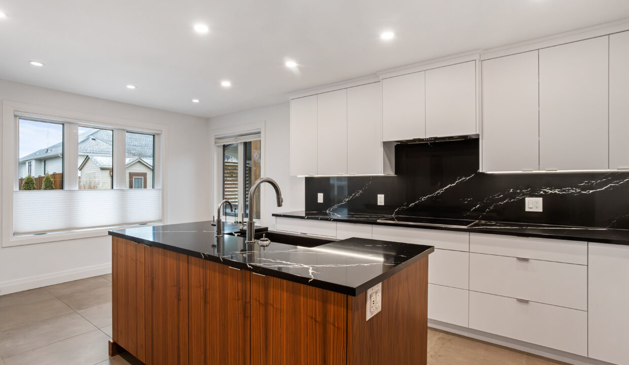 011-61 Stephen Moore Dr (11)