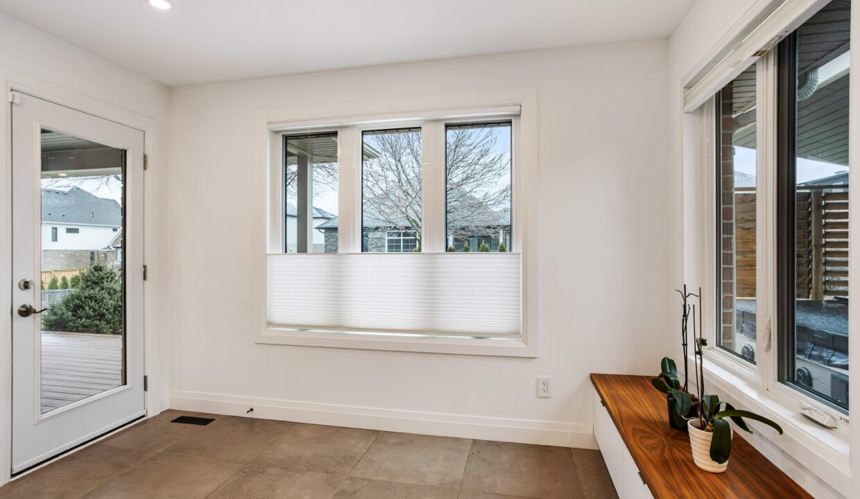 013-61 Stephen Moore Dr (13)