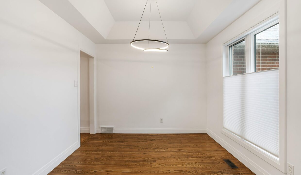 014-61 Stephen Moore Dr (14)