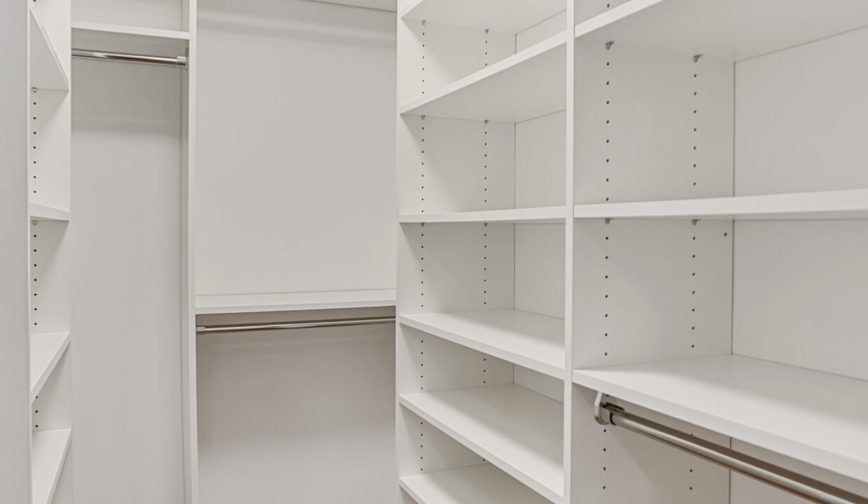 022-61 Stephen Moore Dr (22)