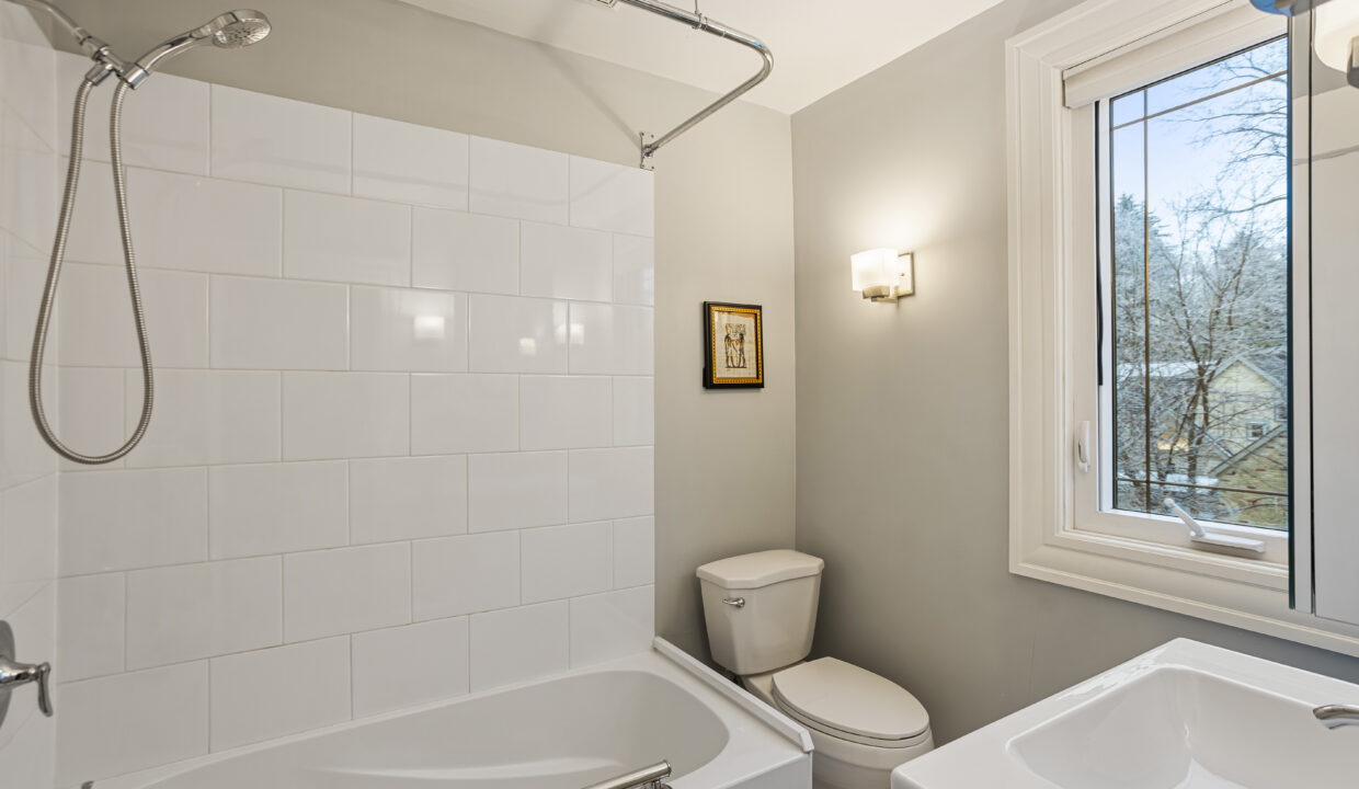 265 Cathcart St (21)