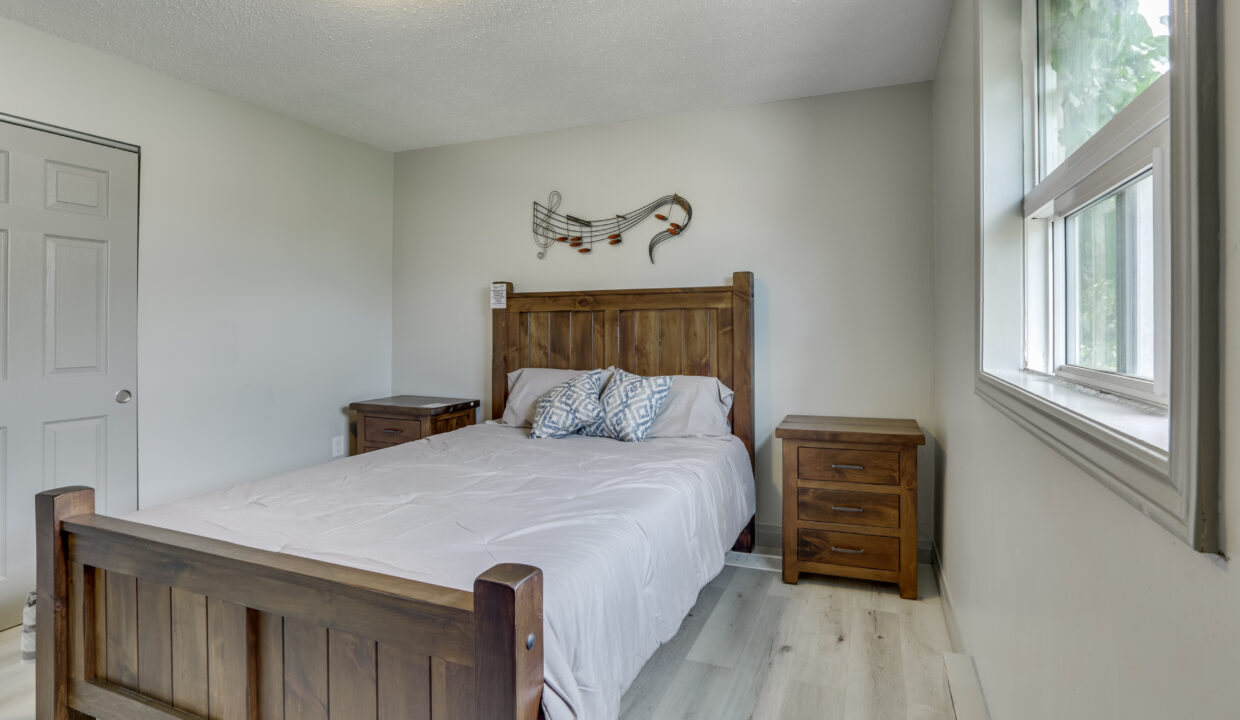 271 Thames Street 26