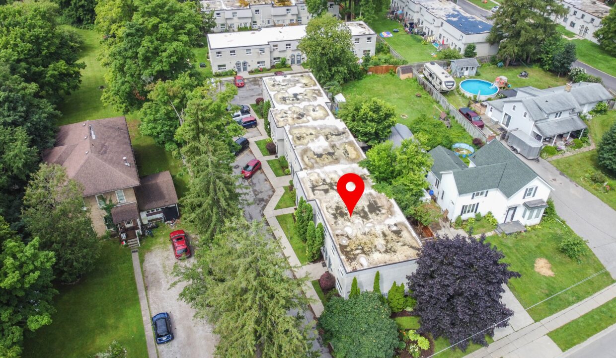 271 Thames Street 31