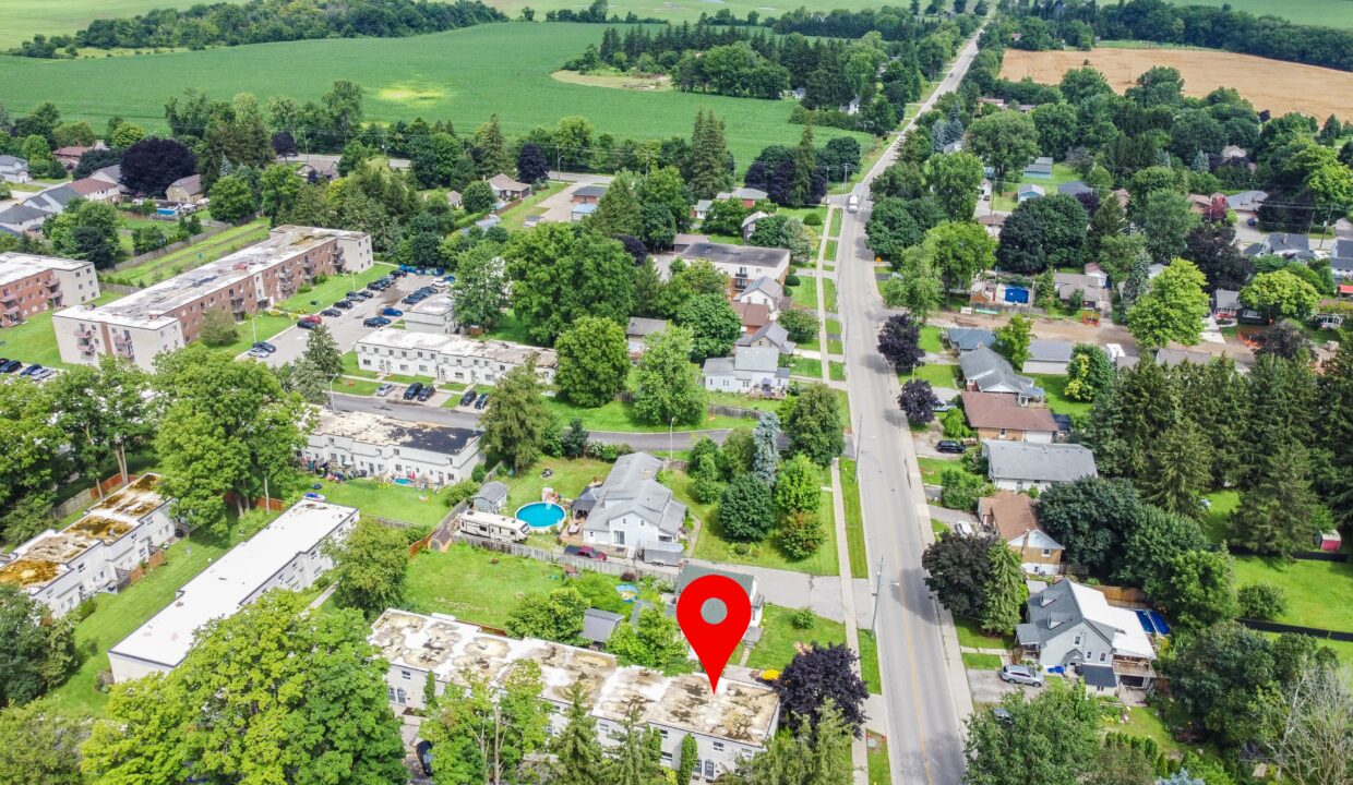 271 Thames Street 32