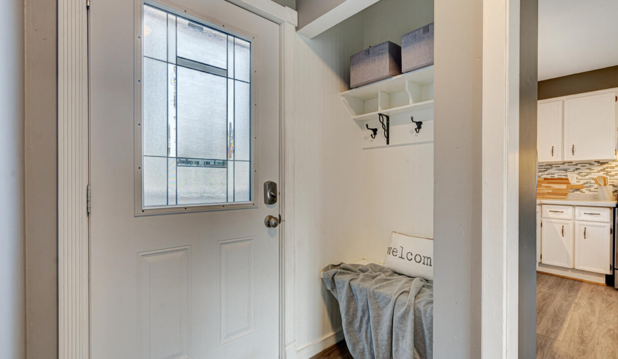 447 Grand View Avenue London-large-007-004-grand view avenue5-1500x1000-72dpi