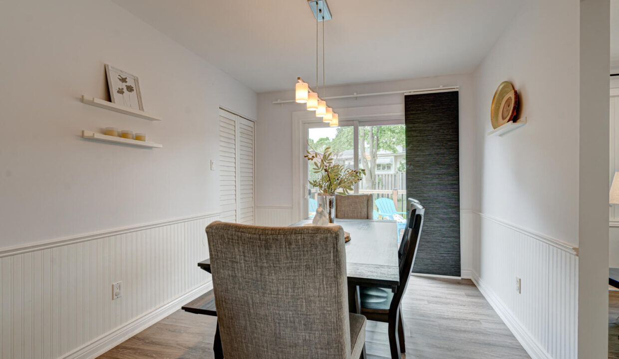 447 Grand View Avenue London-large-017-061-grand view avenue updated8-1500x1000-72dpi