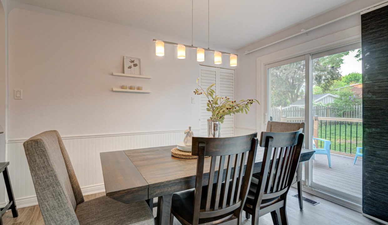447 Grand View Avenue London-large-018-058-grand view avenue updated9-1500x1000-72dpi