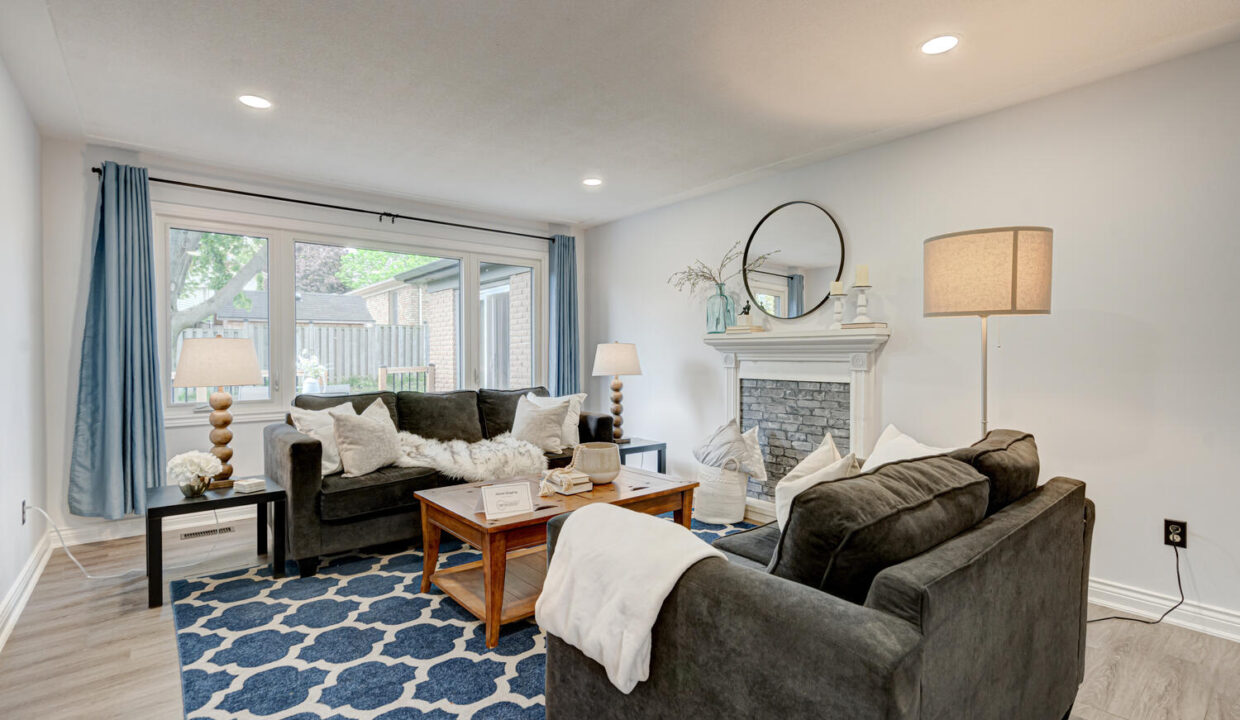 447 Grand View Avenue London-large-022-066-grand view avenue updated11-1500x1000-72dpi