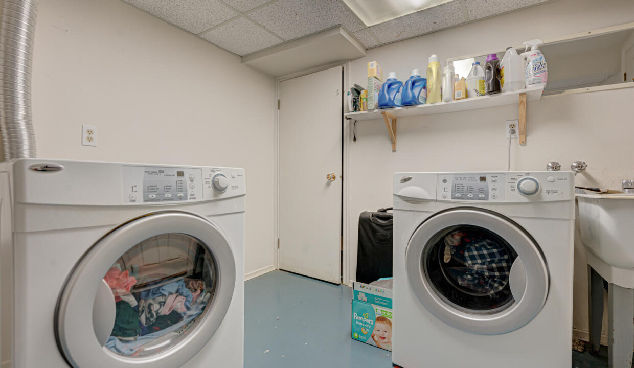 447 Grand View Avenue London-large-045-057-grand view avenue updated14-1500x999-72dpi