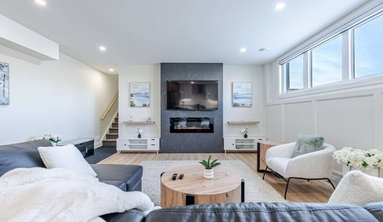 4081 Winterberry Dr, London, ON-16