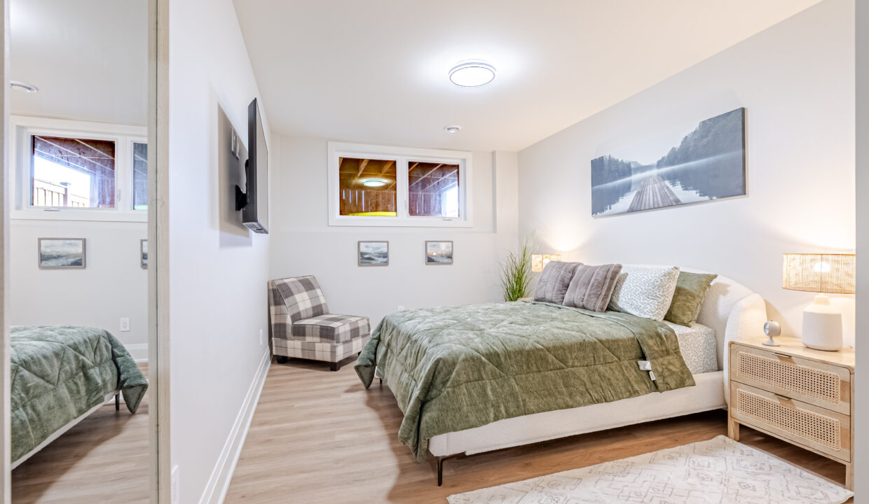 4081 Winterberry Dr, London, ON-23