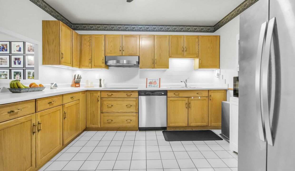 604-549 Ridout St N virtual-tour-360010-mls-high-res-image-14