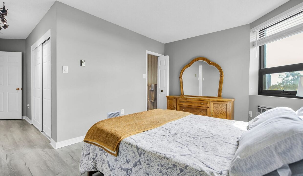 604-549 Ridout St N virtual-tour-360010-mls-high-res-image-24