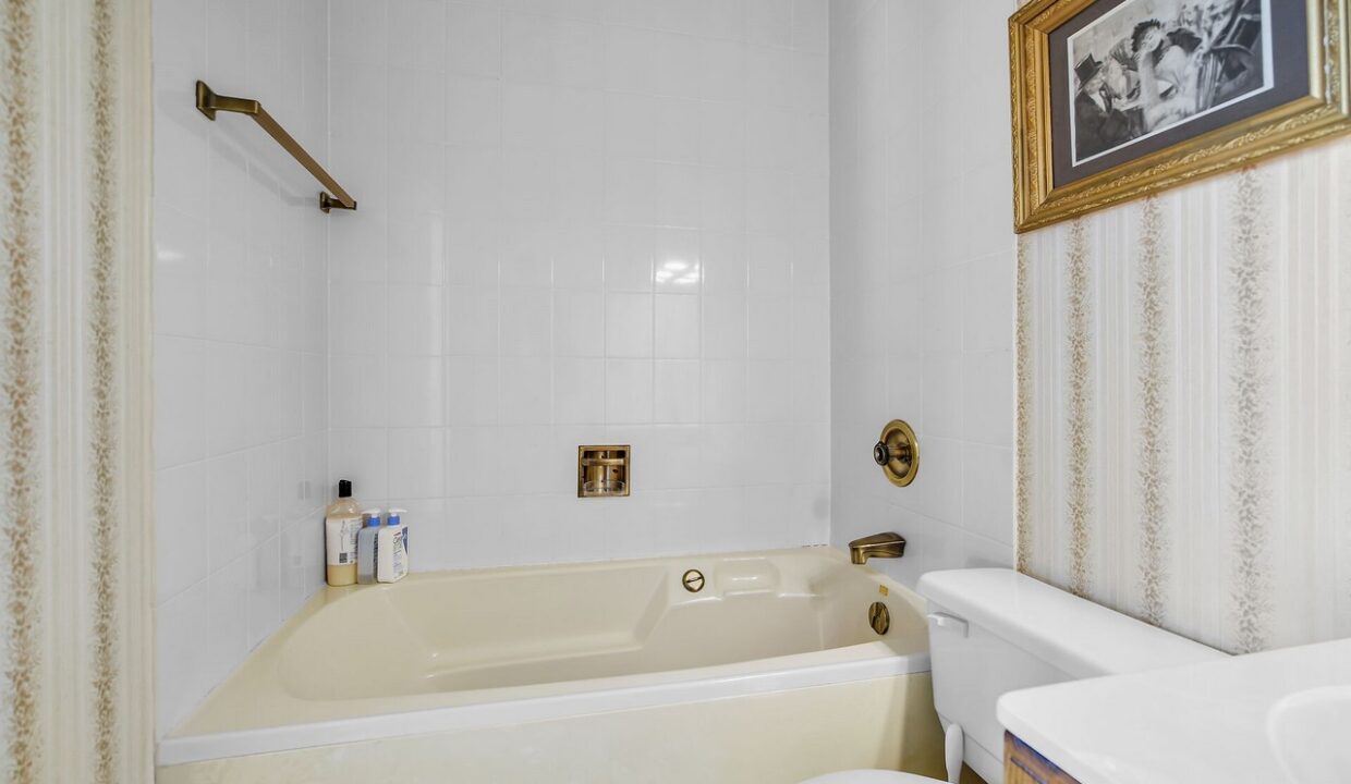 604-549 Ridout St N virtual-tour-360010-mls-high-res-image-26