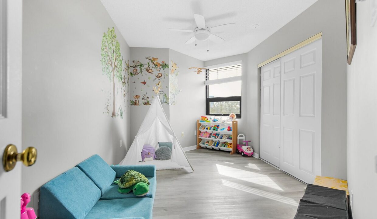 604-549 Ridout St N virtual-tour-360010-mls-high-res-image-27