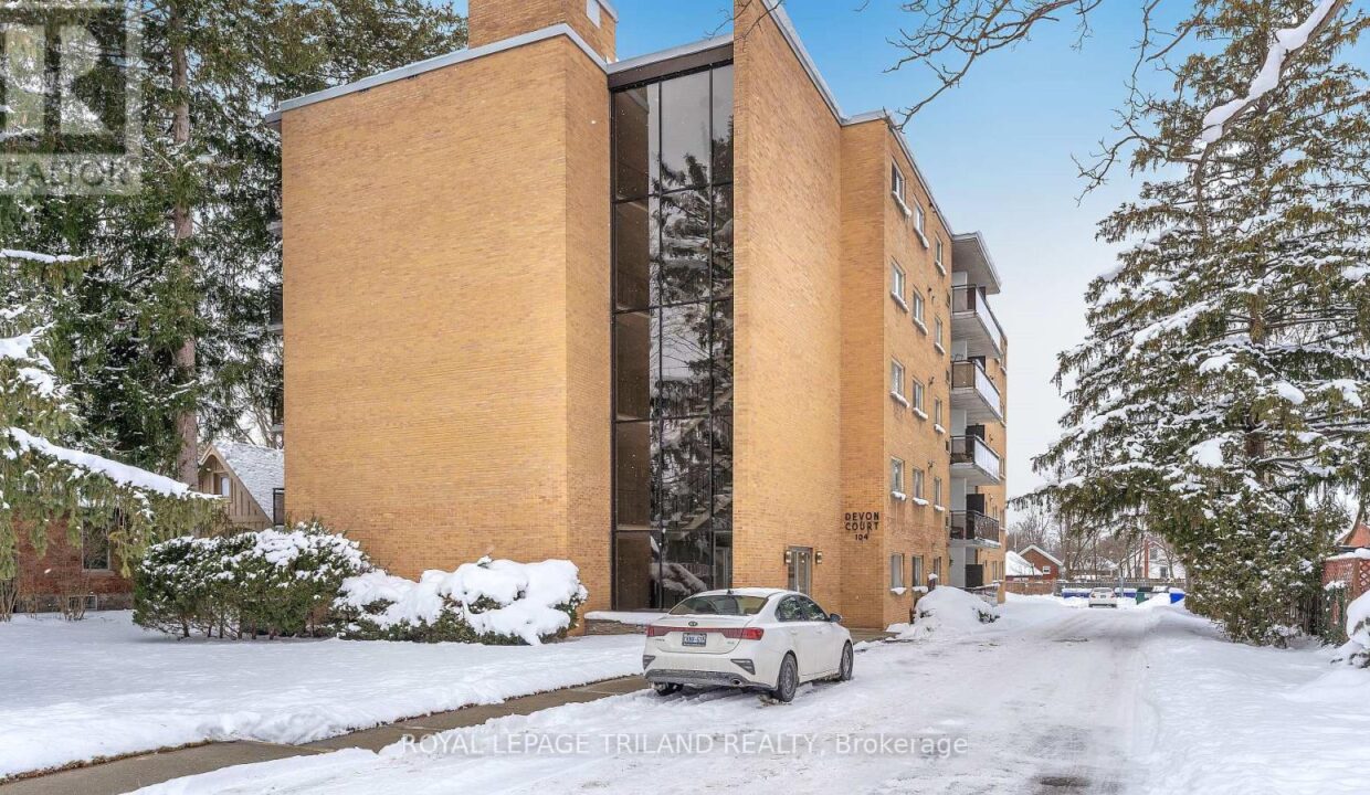 104 Devonshire -For Rent