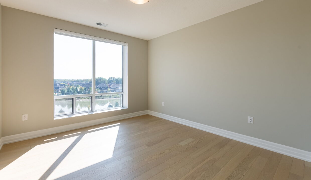 13-12 517 - 480 Callaway St