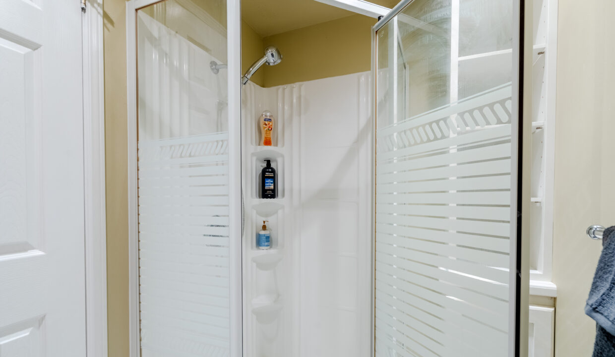 235 Rossmore Court Interior-32
