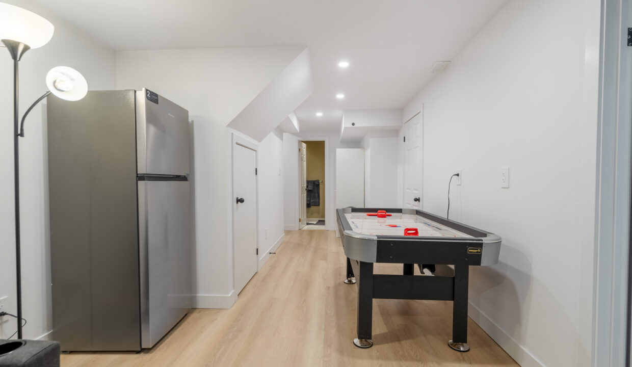 235 Rossmore Court Interior-35
