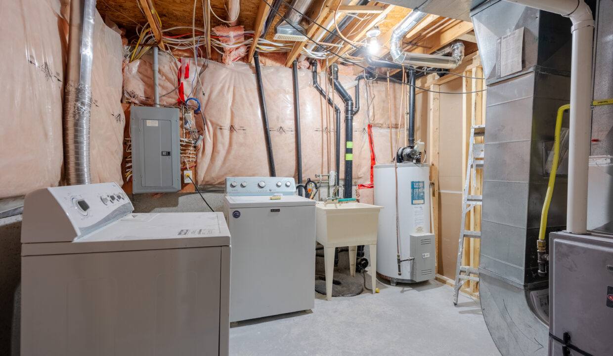 235 Rossmore Court Interior-40