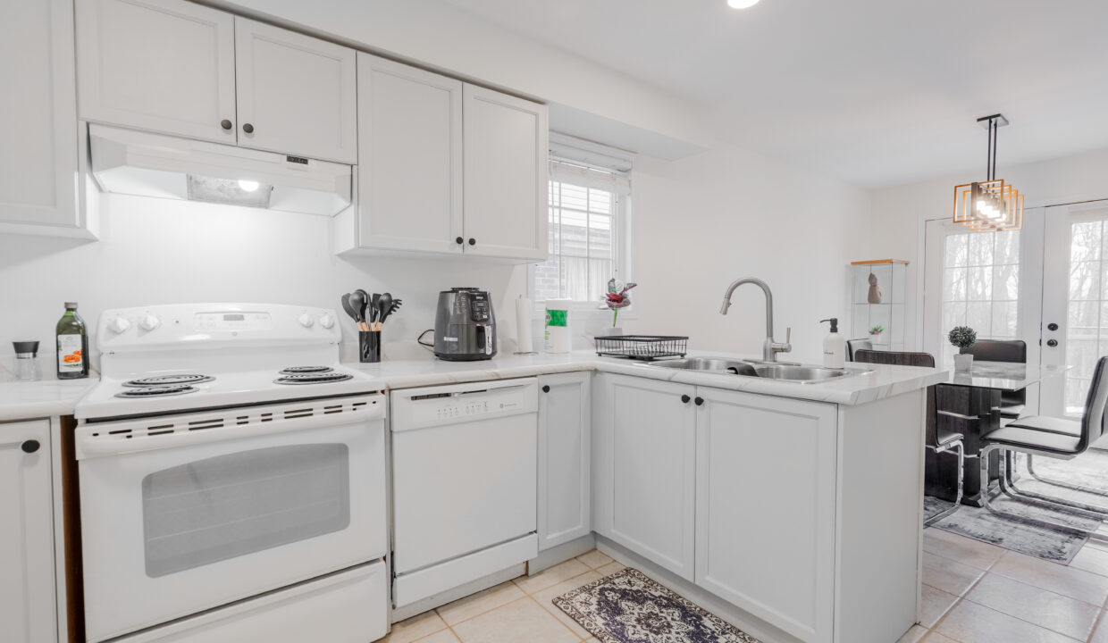 235 Rossmore Court Interior-5