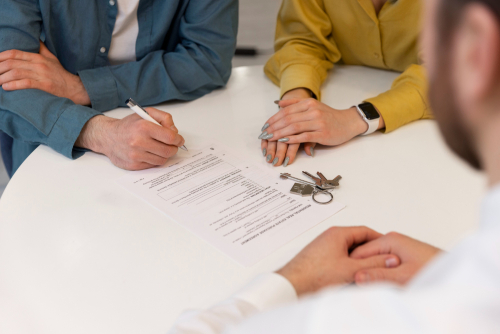 what-documents-to-ask-for-in-tenant-screening-that-Ontario