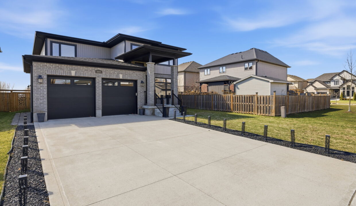 2-web-or-mls-1615 Sandridge Ln - Final LIsting Photos-062