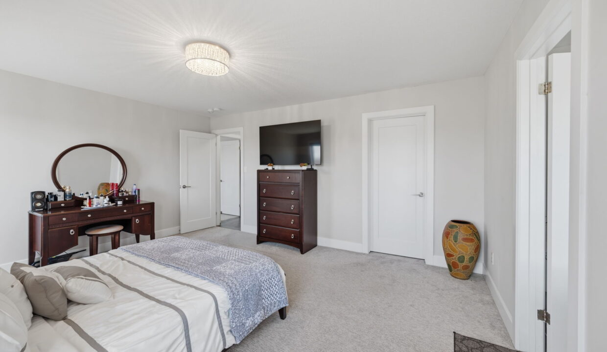 35-web-or-mls-1615 Sandridge Ln - Final LIsting Photos-022