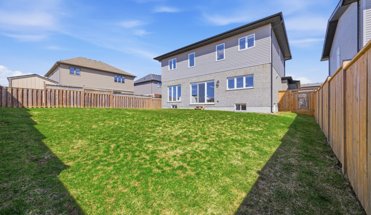 60-web-or-mls-1615 Sandridge Ln - Final LIsting Photos-055