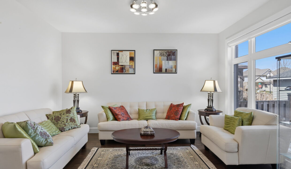 8-web-or-mls-1615 Sandridge Ln - Final LIsting Photos-029