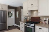 821 Colborne St, London