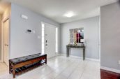 829 Queensborough Cres