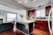829 Queensborough Cres