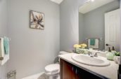 829 Queensborough Cres