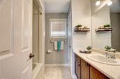 829 Queensborough Cres