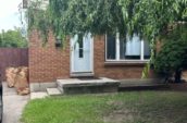 108 Toulon Cres