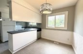 108 Toulon Cres