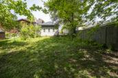 127 St James
