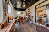 1405 Dyer Cres