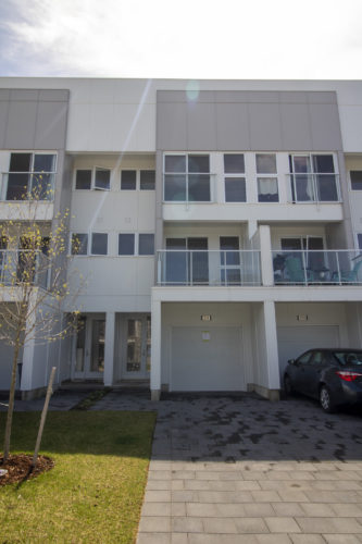 254 Edgevalley